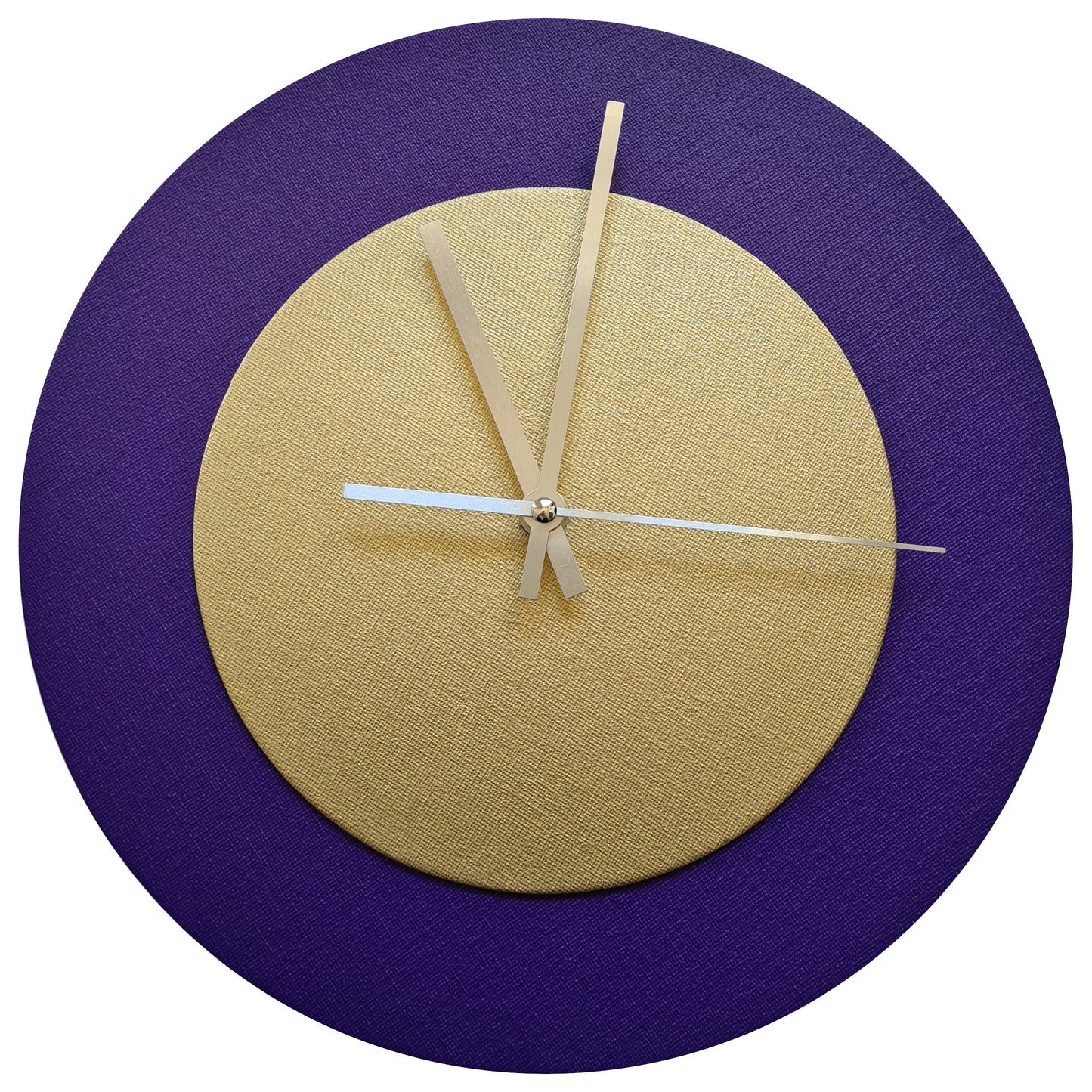 Pop Art Wanduhr Lila  Goldfarben mit silbernen Zeigern 30 cm rund
