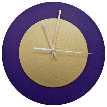 Pop Art Wanduhr Lila  Goldfarben mit silbernen Zeigern 30 cm rund
