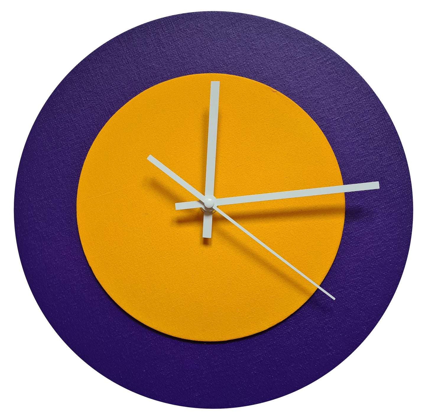 Pop Art Wanduhr Lila  Sonnengelb mit weißen Zeigern 30 cm rund
