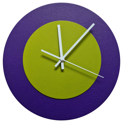 Pop Art Wanduhr Lila  Olivgrün mit weißen Zeigern 30 cm rund
