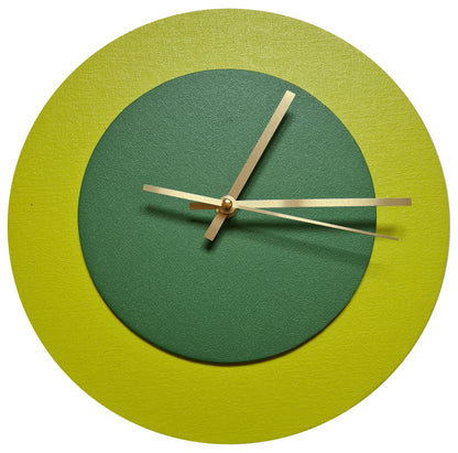 Pop Art Wanduhr Farngrün  Laubgrün mit goldenen Zeigern 30 cm rund
