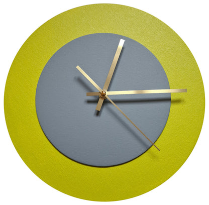 Pop Art Wanduhr Farngrün  Grau mit goldenen Zeigern 30 cm rund
