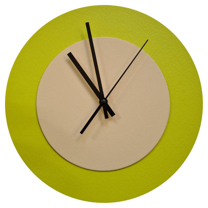 Pop Art Wanduhr Farngrün  Cremefarben mit schwarzen Zeigern 30 cm rund
