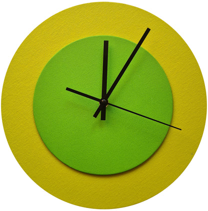 Pop Art Wanduhr Farngrün  Hellgrün mit schwarzen Zeigern 30 cm rund
