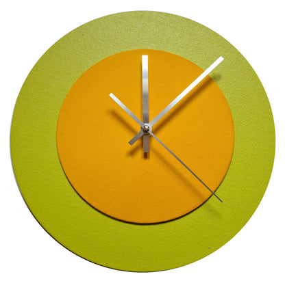 Pop Art Wanduhr Farngrün  Sonnengelb mit silbernen Zeigern 30 cm rund
