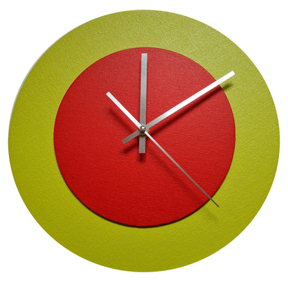Pop Art Wanduhr Farngrün  Hellrot mit silbernen Zeigern 30 cm rund
