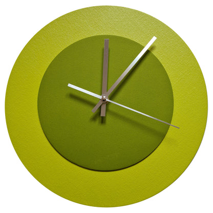 Pop Art Wanduhr Farngrün  Laubgrün mit silbernen Zeigern 30 cm rund
