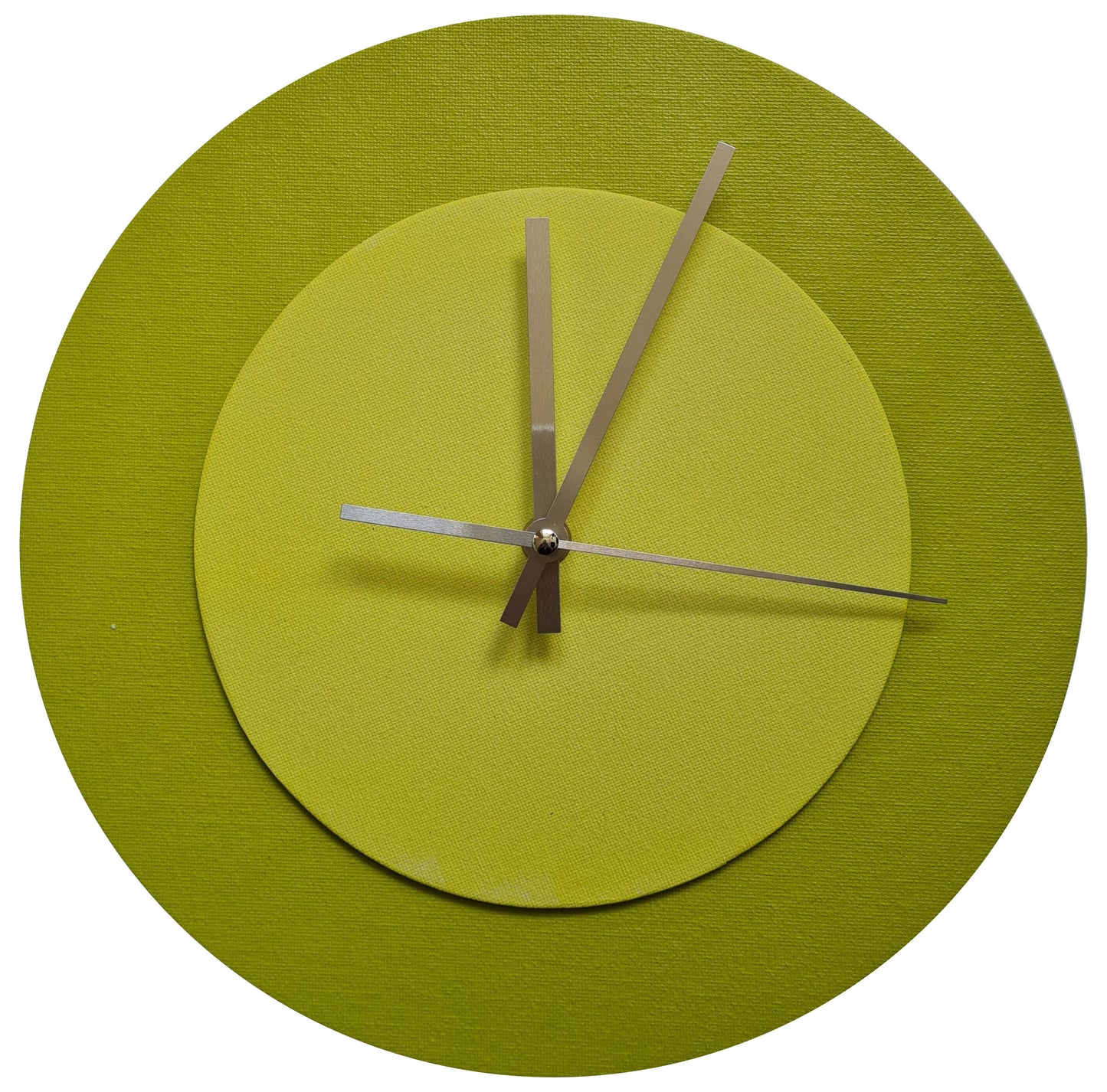 Pop Art Wanduhr Farngrün  Olivgrün mit silbernen Zeigern 30 cm rund
