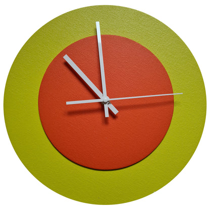 Pop Art Wanduhr Farngrün  Orangefarben mit weißen Zeigern 30 cm rund
