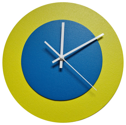 Pop Art Wanduhr Farngrün  Mittelblau mit weißen Zeigern 30 cm rund
