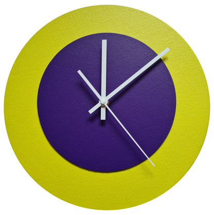 Pop Art Wanduhr Farngrün  Lilafarben mit weißen Zeigern 30 cm rund
