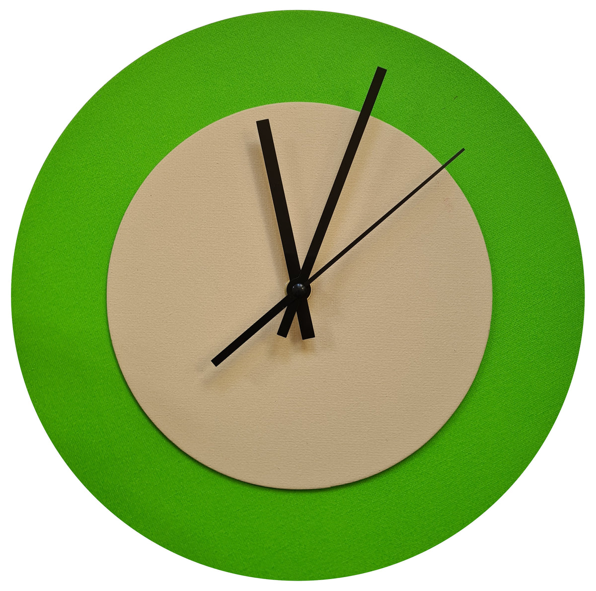 Pop Art Wanduhr Hellgrün  Cremefarben mit schwarzen Zeigern 30 cm rund
