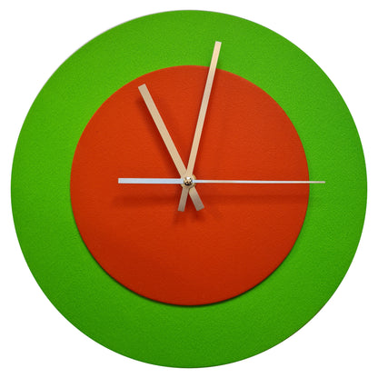 Pop Art Wanduhr Hellgrün  Orangefarben mit silbernen Zeigern 30 cm rund
