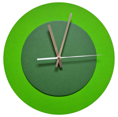Pop Art Wanduhr Hellgrün  Laubgrün mit silbernen Zeigern 30 cm rund
