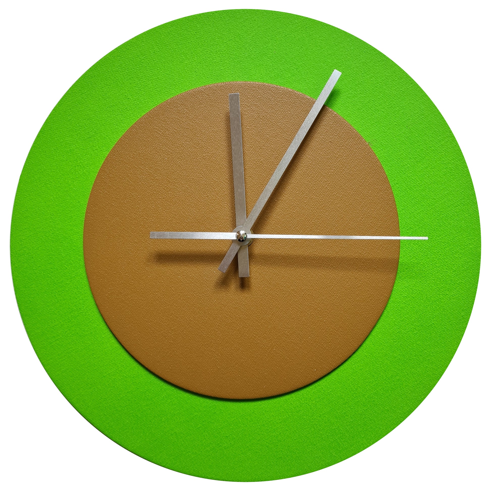 Pop Art Wanduhr Hellgrün  Hellbraun mit silbernen Zeigern 30 cm rund
