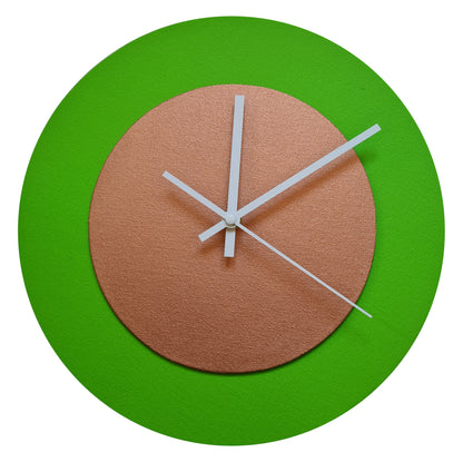 Pop Art Wanduhr Hellgrün  Bronzefarben mit  weißen Zeigern 30 cm rund
