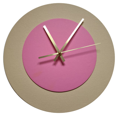 Pop Art Wanduhr Creme Rosafarben mit goldenen Zeigern 30 cm rund