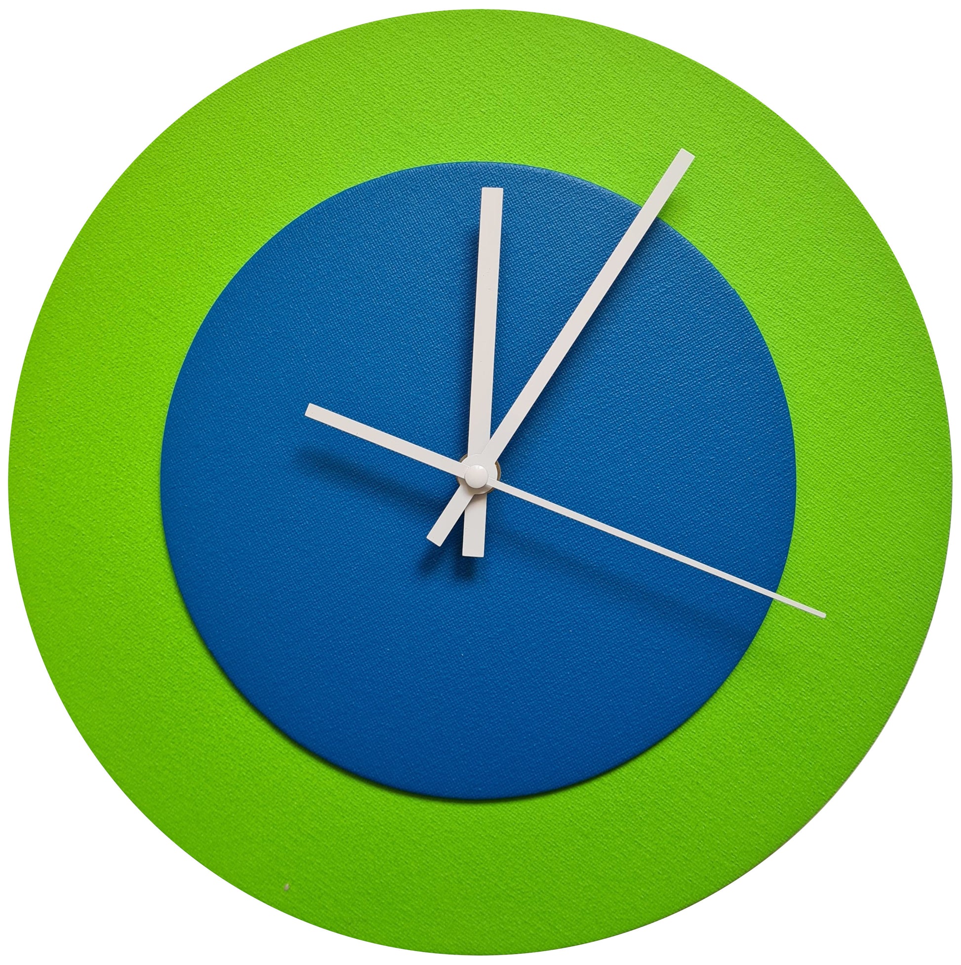 Pop Art Wanduhr Hellgrün  Mittelblau mit weißen Zeigern 30 cm rund
