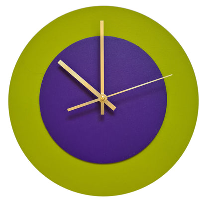 Pop Art Wanduhr Olivgrün  Lilafarben mit goldenen Zeigern 30 cm rund

