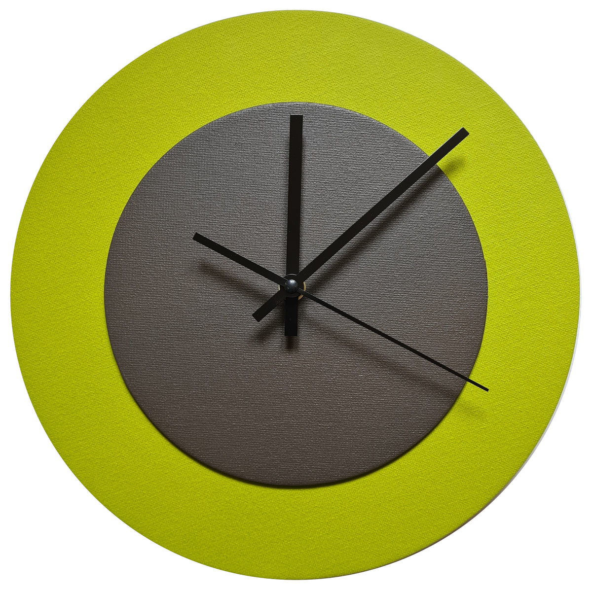 Pop Art Wanduhr Olivgrün  Dunkelbraun mit schwarzen Zeigern 30 cm rund
