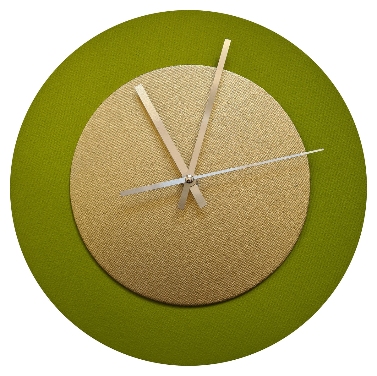 Pop Art Wanduhr Olivgrün  Goldfarben mit silbernen Zeigern 30 cm rund

