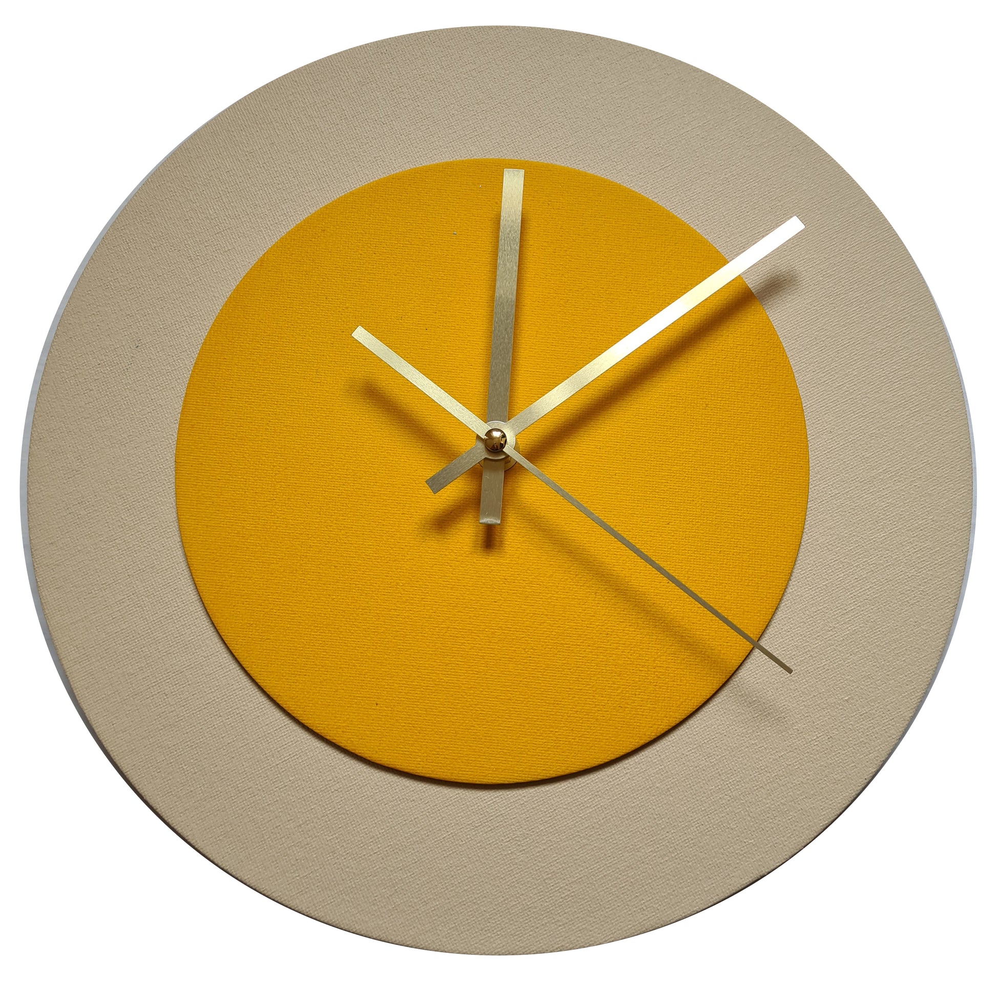 Pop Art Wanduhr Creme Sonnengelb mit goldenen Zeigern 30 cm rund