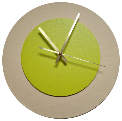 Pop Art Wanduhr Creme Farngrün mit goldenen Zeigern 30 cm rund