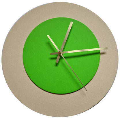 Pop Art Wanduhr Creme Hellgrün mit goldenen Zeigern 30 cm rund