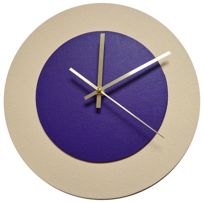 Pop Art Wanduhr Creme Lilafarben mit goldenen Zeigern 30 cm rund