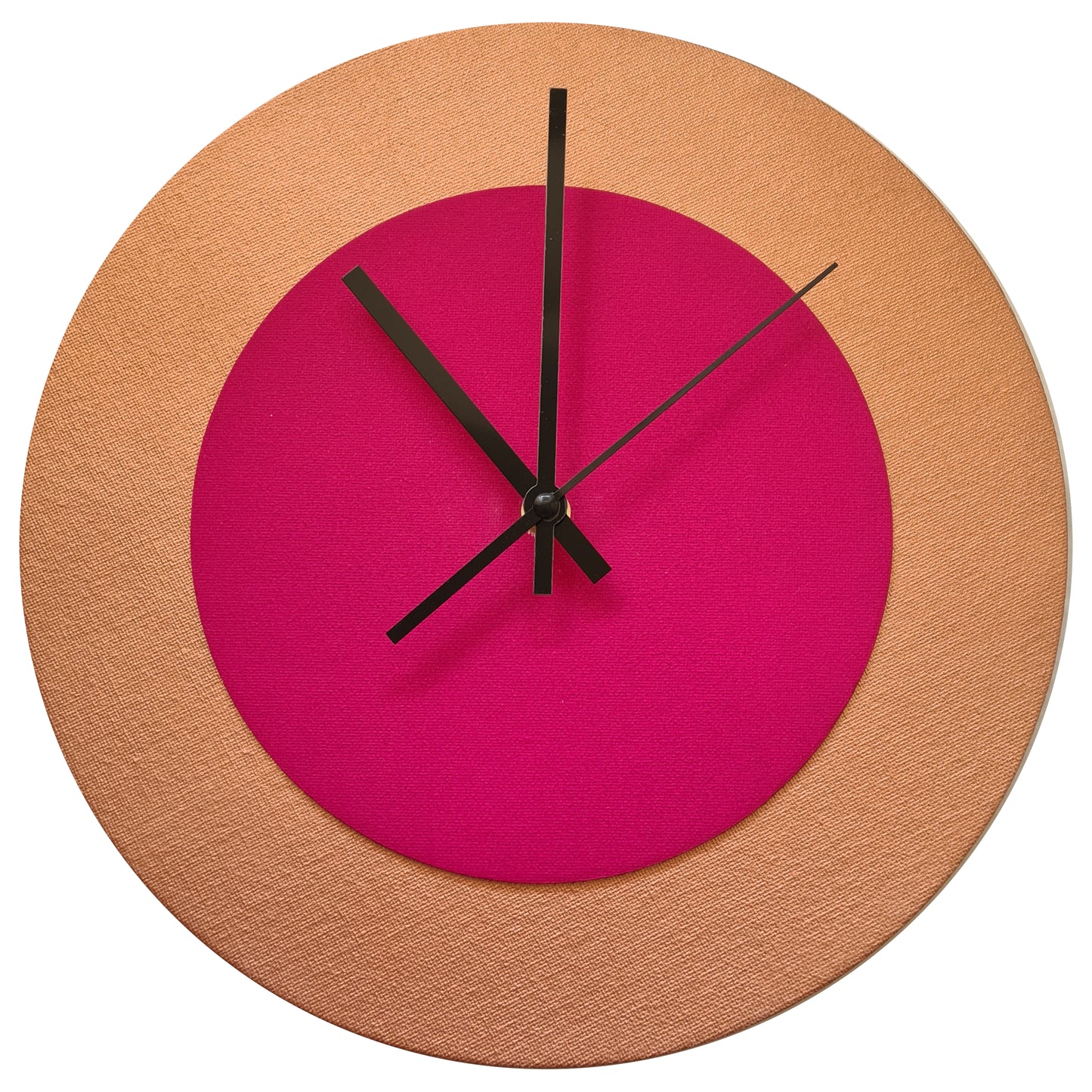 Pop Art Wanduhr Bronze  Magentafarben mit schwarzen Zeigern 30 cm rund