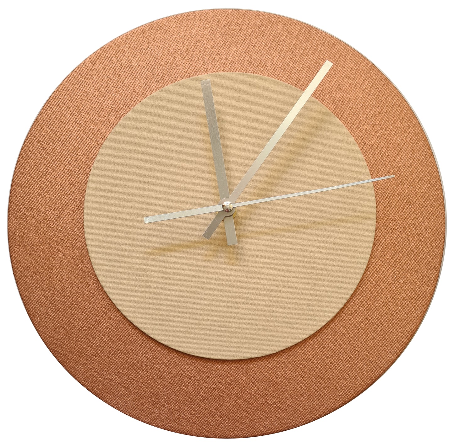 Pop Art Wanduhr Bronze  Cremefarben mit silbernen Zeigern 30 cm rund