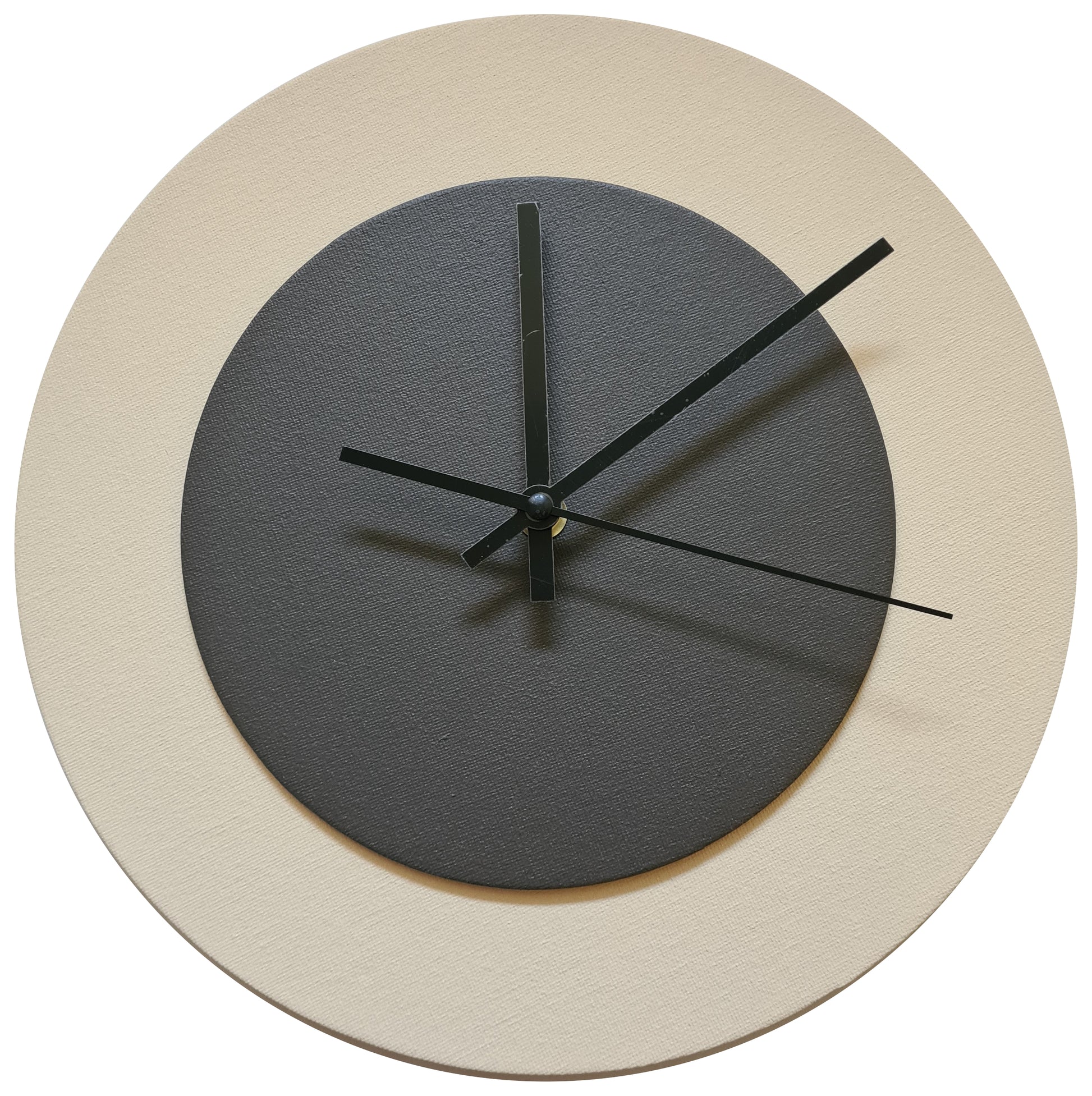 Pop Art Wanduhr Creme Dunkelbraun mit schwarzen Zeigern 30 cm rund