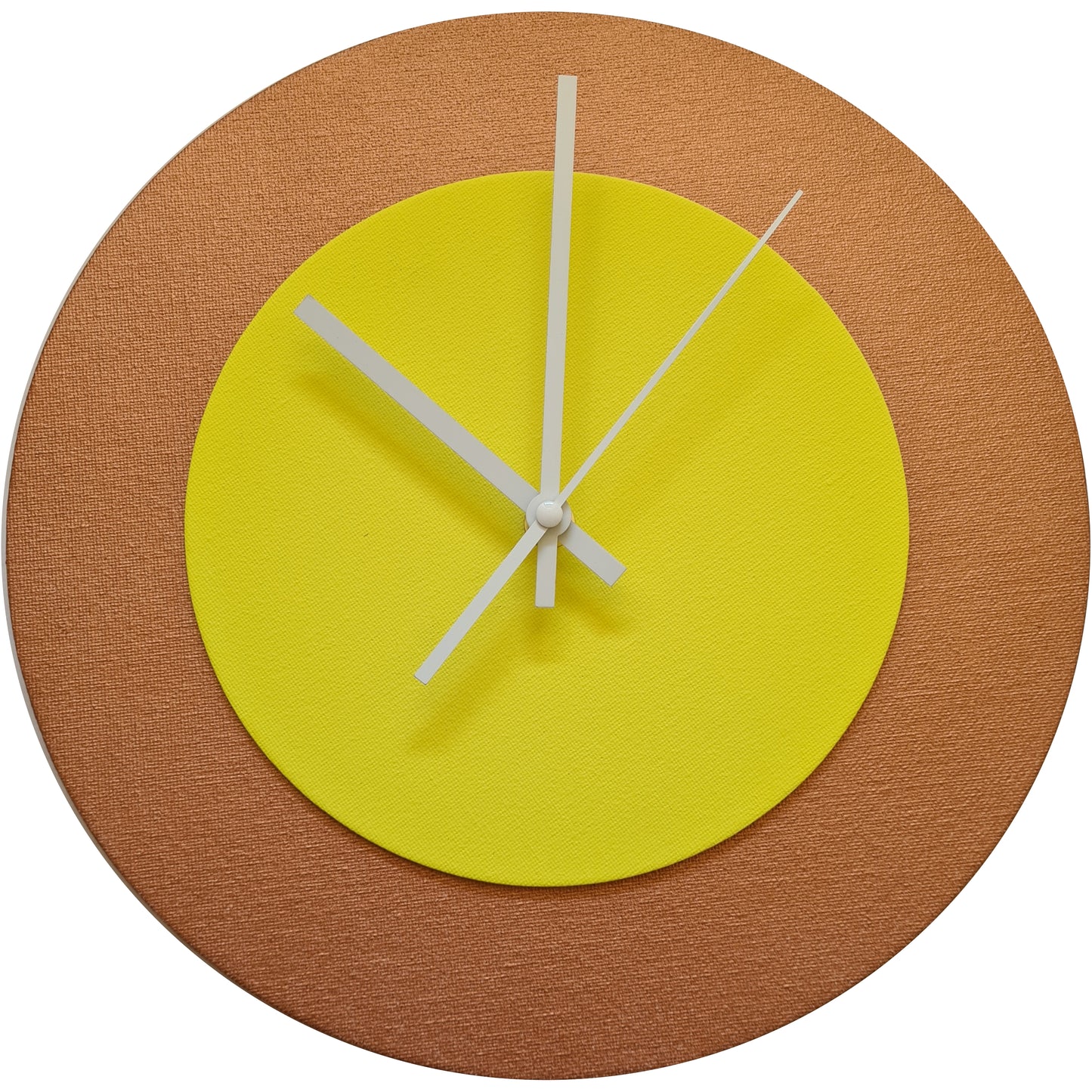 Pop Art Wanduhr Bronze  Hellgelb mit weißen Zeigern 30 cm rund