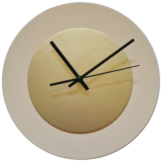 Pop Art Wanduhr Creme Goldfarben mit schwarzen Zeigern 30 cm rund