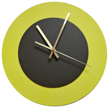 Pop Art Wanduhr Hellgelb  Dunkelbraun mit goldenen Zeigern 30 cm rund