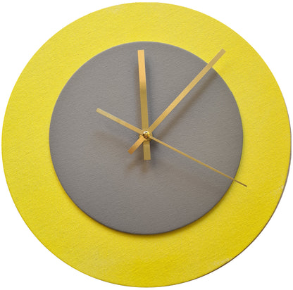 Pop Art Wanduhr Hellgelb  Grau mit goldenen Zeigern 30 cm rund