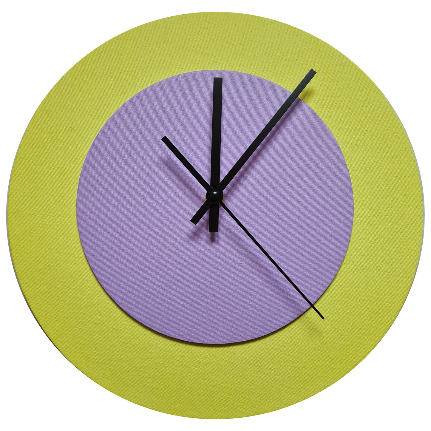 Pop Art Wanduhr Hellgelb  Fliederfarben mit schwarzen Zeigern 30 cm rund