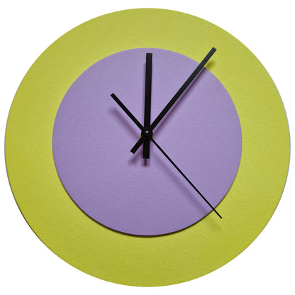 Pop Art Wanduhr Hellgelb  Fliederfarben mit schwarzen Zeigern 30 cm rund