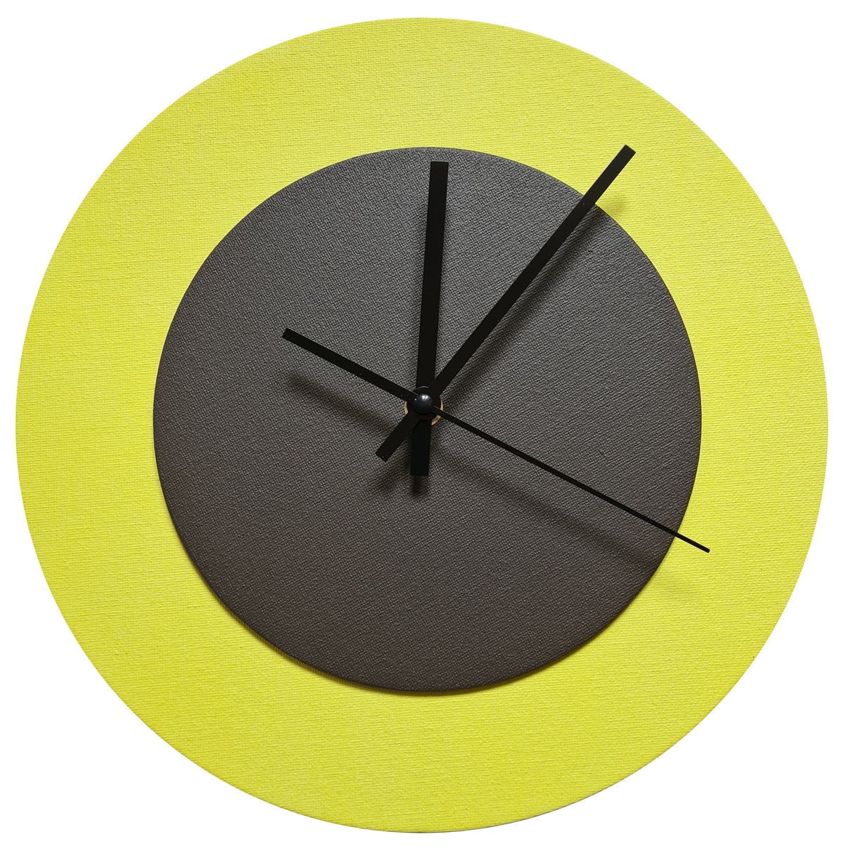 Pop Art Wanduhr Hellgelb  Dunkelbraun mit schwarzen Zeigern 30 cm rund
