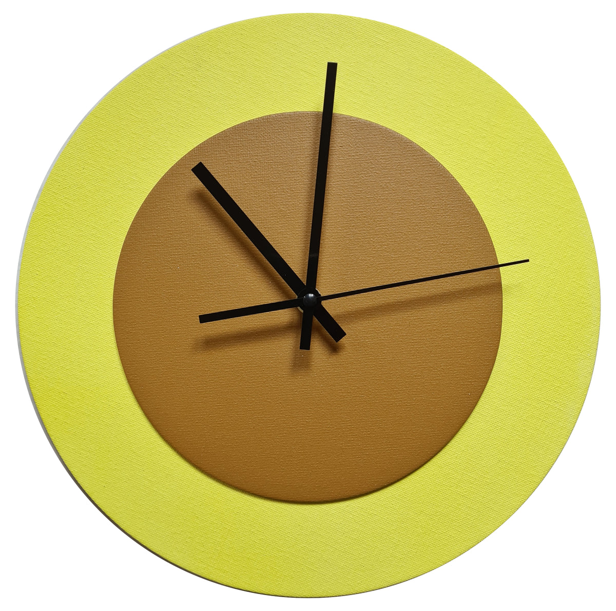 Pop Art Wanduhr Hellgelb  Hellbraun mit schwarzen Zeigern 30 cm rund