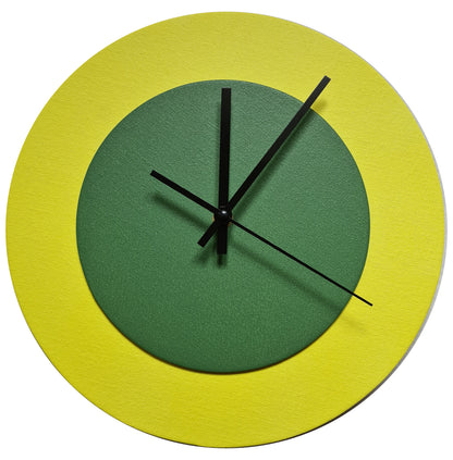 Pop Art Wanduhr Hellgelb  Laubgrün mit schwarzen Zeigern 30 cm rund