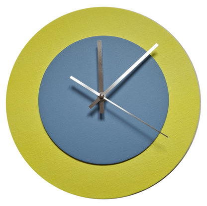 Pop Art Wanduhr Hellgelb Hellblau  mit silbernen Zeigern 30 cm rund