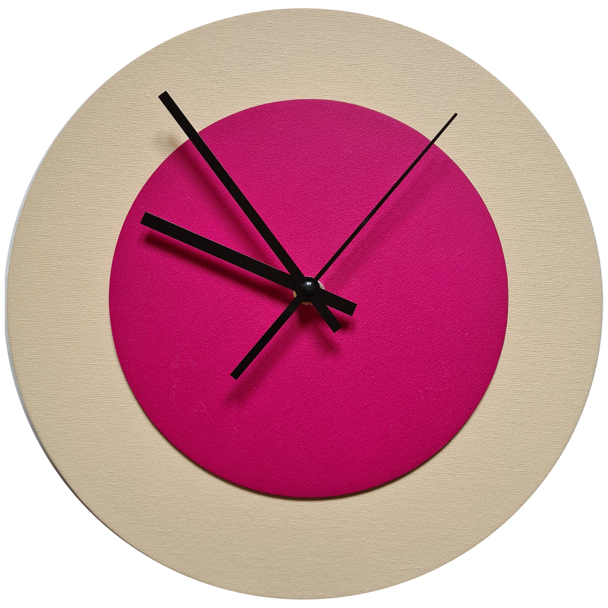 Pop Art Wanduhr Creme Magentafarben mit schwarzen Zeigern 30 cm rund
