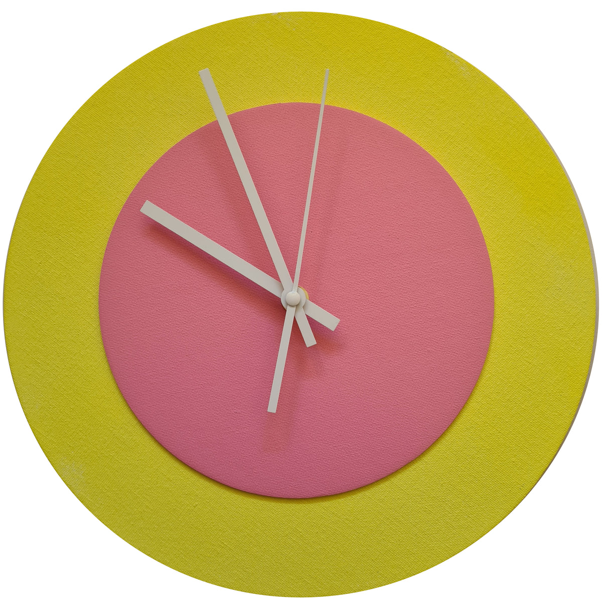 Pop Art Wanduhr Hellgelb  Rosafarben mit weißen Zeigern 30 cm rund