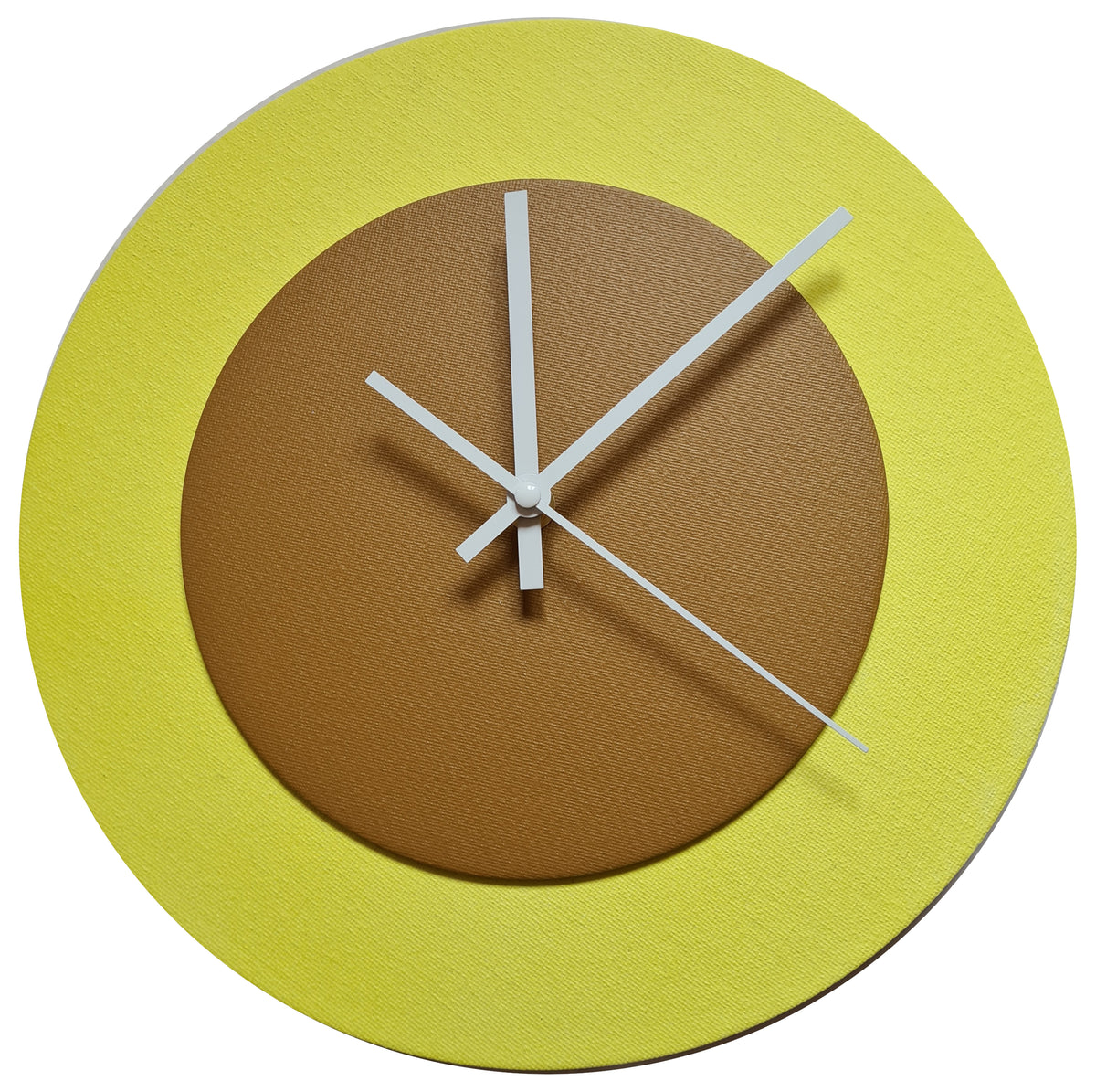 Pop Art Wanduhr Hellgelb  Hellbraun mit weißen Zeigern 30 cm rund