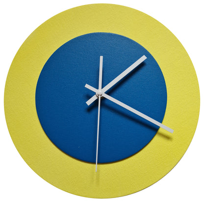 Pop Art Wanduhr Hellgelb  Mittelblau mit weißen Zeigern 30 cm rund