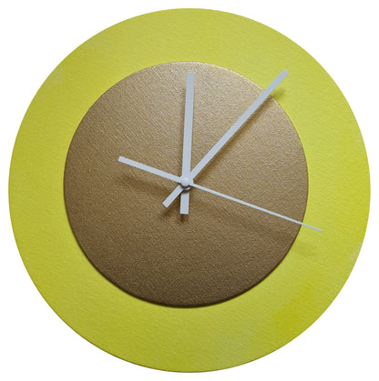 Pop Art Wanduhr Hellgelb  Bronzefarben mit  weißen Zeigern 30 cm rund