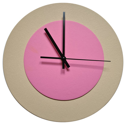 Pop Art Wanduhr Creme Rosafarben mit schwarzen Zeigern 30 cm rund