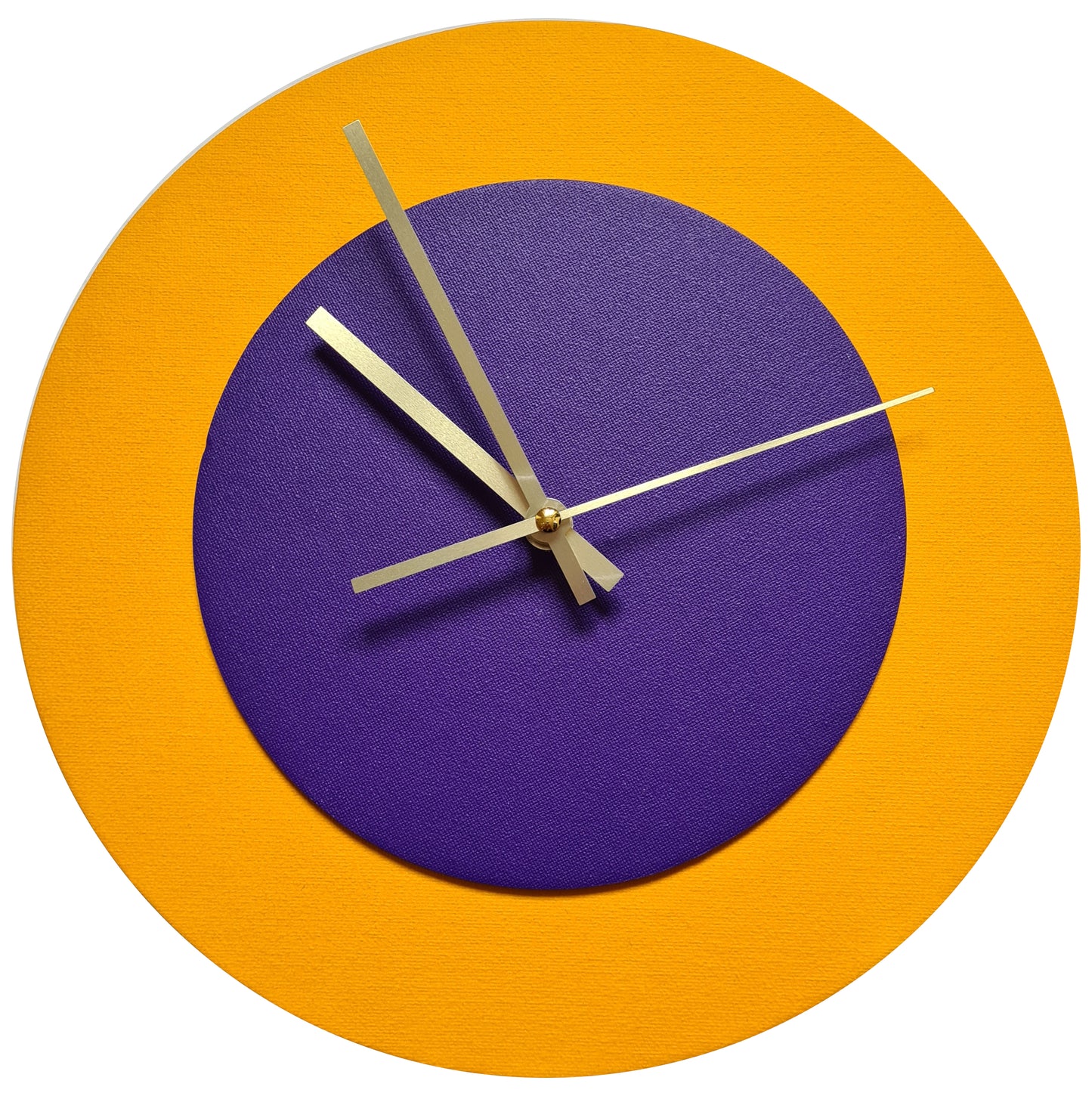 Pop Art Wanduhr Sonnengelb  Lilafarben mit goldenen Zeigern 30 cm rund