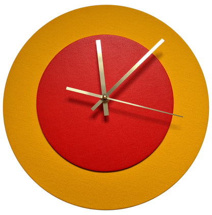 Pop Art Wanduhr Sonnengelb  Hellrot mit goldenen Zeigern 30 cm rund